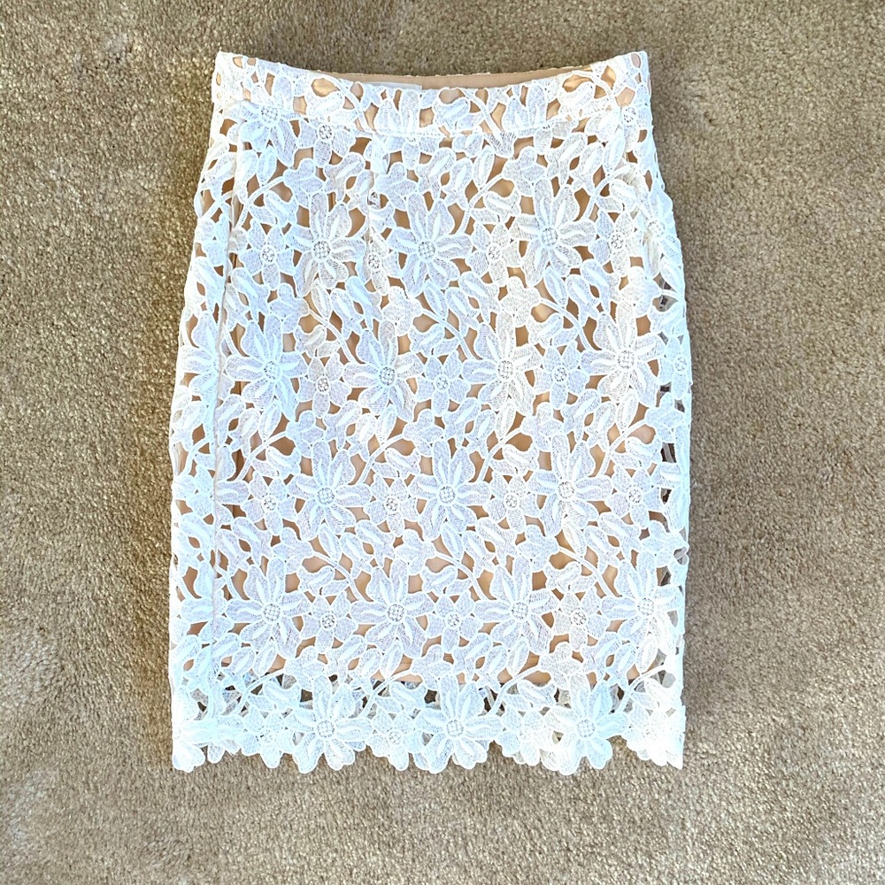 Lace pencil skirt